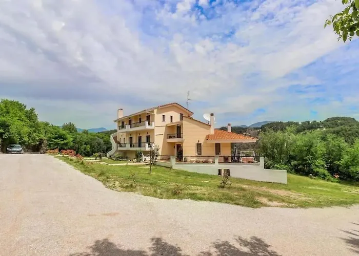 Oasis Acropolis With Parking Next To Center Apartamento