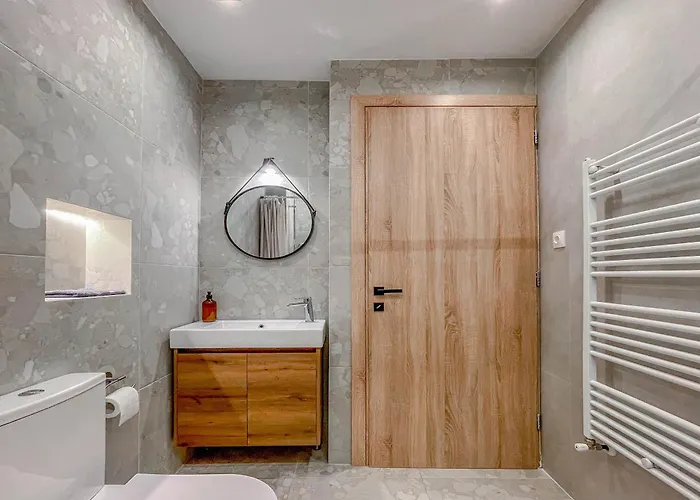 Oasis Acropolis With Parking Next To Center Apartamento