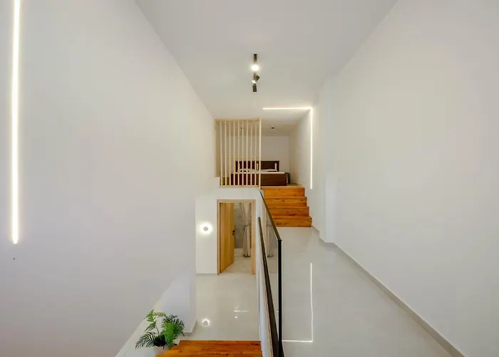 Oasis Acropolis With Parking Next To Center Apartamento